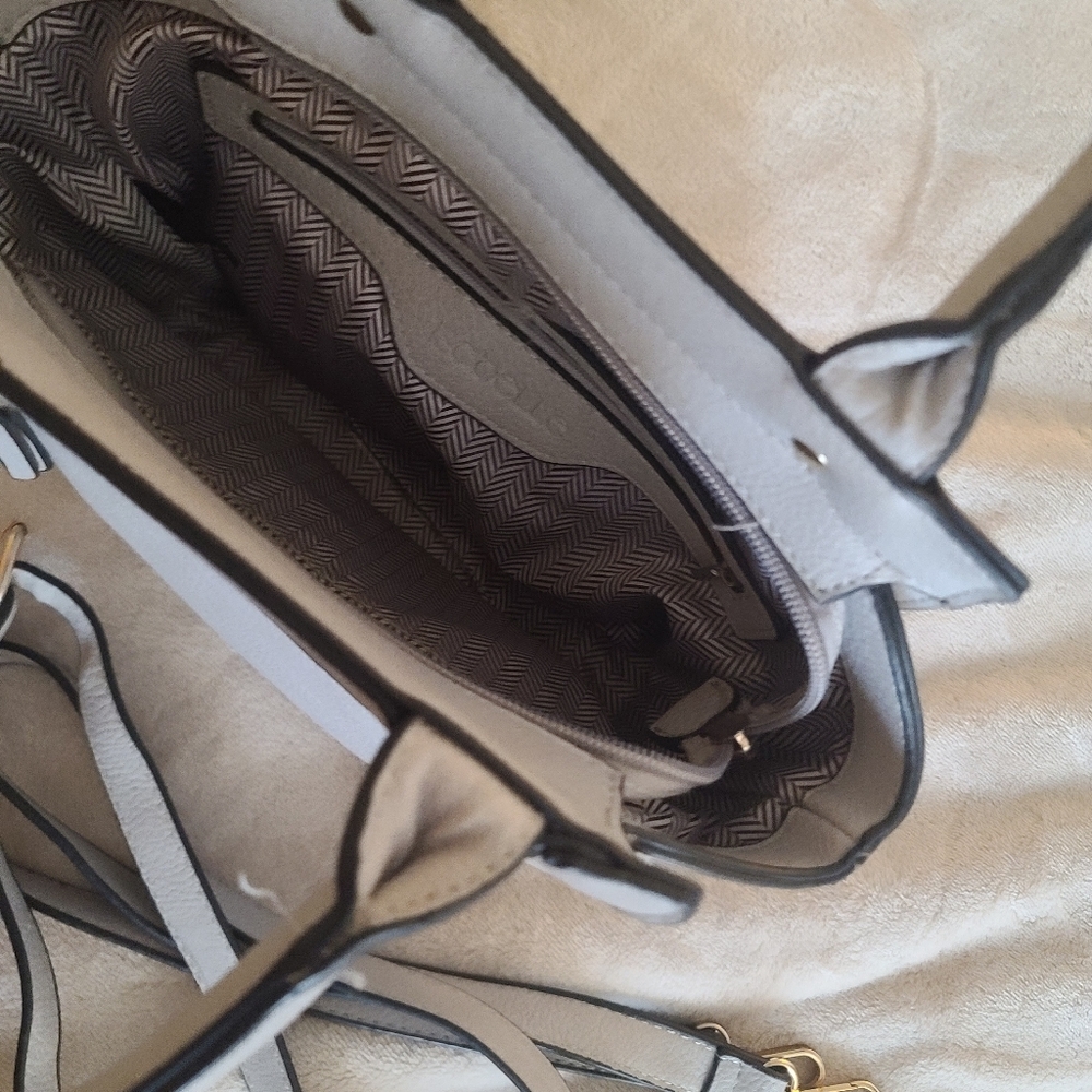 Purse - Picture 2 of 2